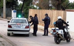 Ενοχλήθηκε από τη φασαρία και άρχισε να πυροβολεί