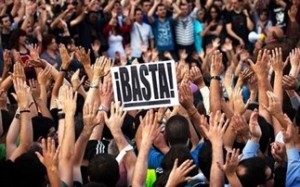 Ξανά στην πλατεία οι ισπανοί Αγανακτισμένοι