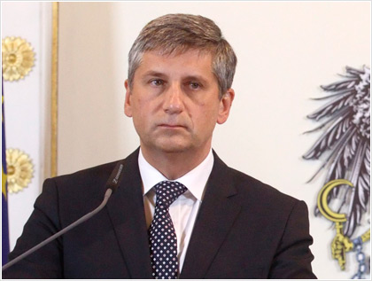 Μηχανισμό αποβολής από την ευρωζώνη ζητεί η Αυστρία