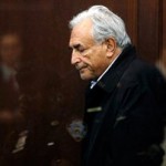 Βουτηγμένη στην παρανομία η καμαριέρα;