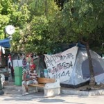 Απομακρύνθηκαν οι σκηνές από την πλατεία Συντάγματος