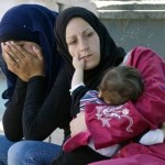 Εκατοντάδες Σύροι καταφεύγουν στην Τουρκία