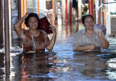 297 οι νεκροί από τις πλημμύρες στην Ταϊλάνδη