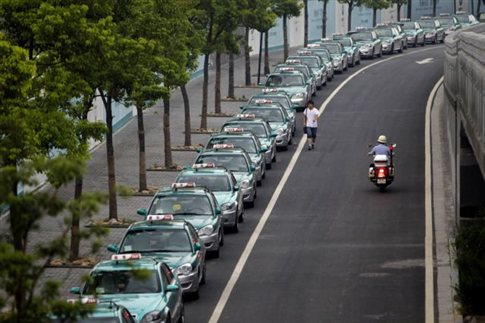 Αναστολή της απεργίας των οδηγών ταξί την Κίνα