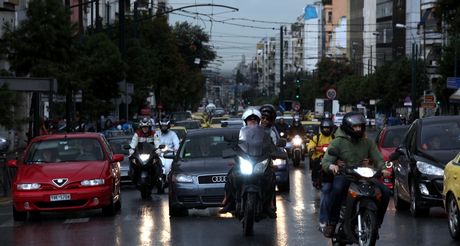 Από Δευτέρα η πληρωμή των τελών κυκλοφορίας