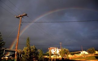 Έψαχνε το τέλος του ουράνιου τόξου και το... θησαυρό!