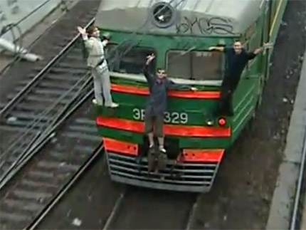 Train Surfing: Δαμάζοντας τα τούνελ