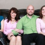 Παντρεύτηκε... όλες τις γυναίκες της οικογένειας!