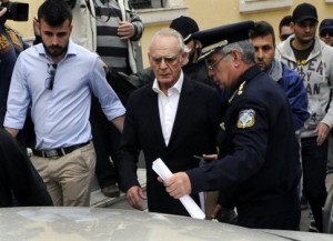 Με αποκαλύψεις από τη φυλακή προειδοποιεί ο Ακης Τσοχατζόπουλος