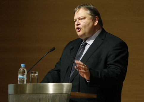 Ο Βενιζέλος προειδοποιεί για κίνδυνο ακυβερνησίας