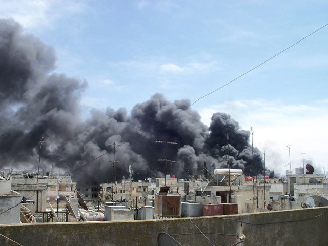 Συνεχίζονται οι βομβαρδισμοί στη Συρία