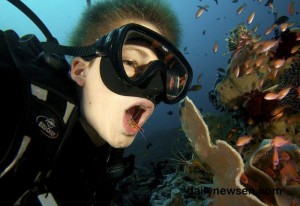 Μία περίεργη μέθοδος καθαρισμού των δοντιών