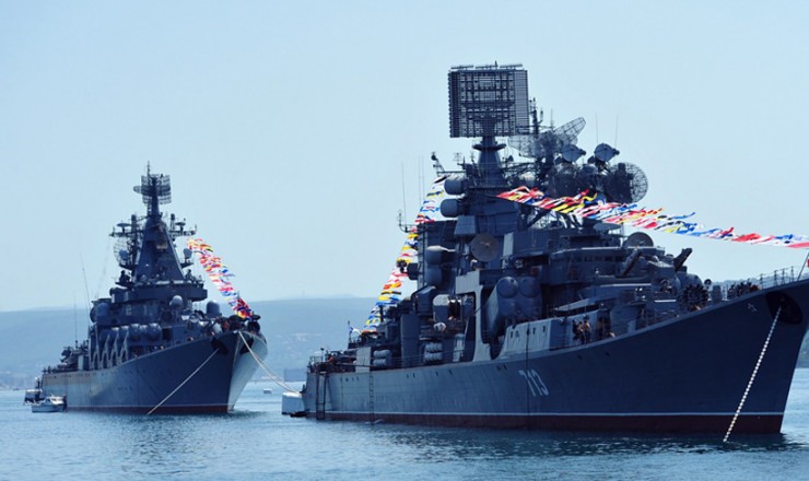 Ρωσικά πλοία έχουν αποκλείσει τα στενά του Κερτς